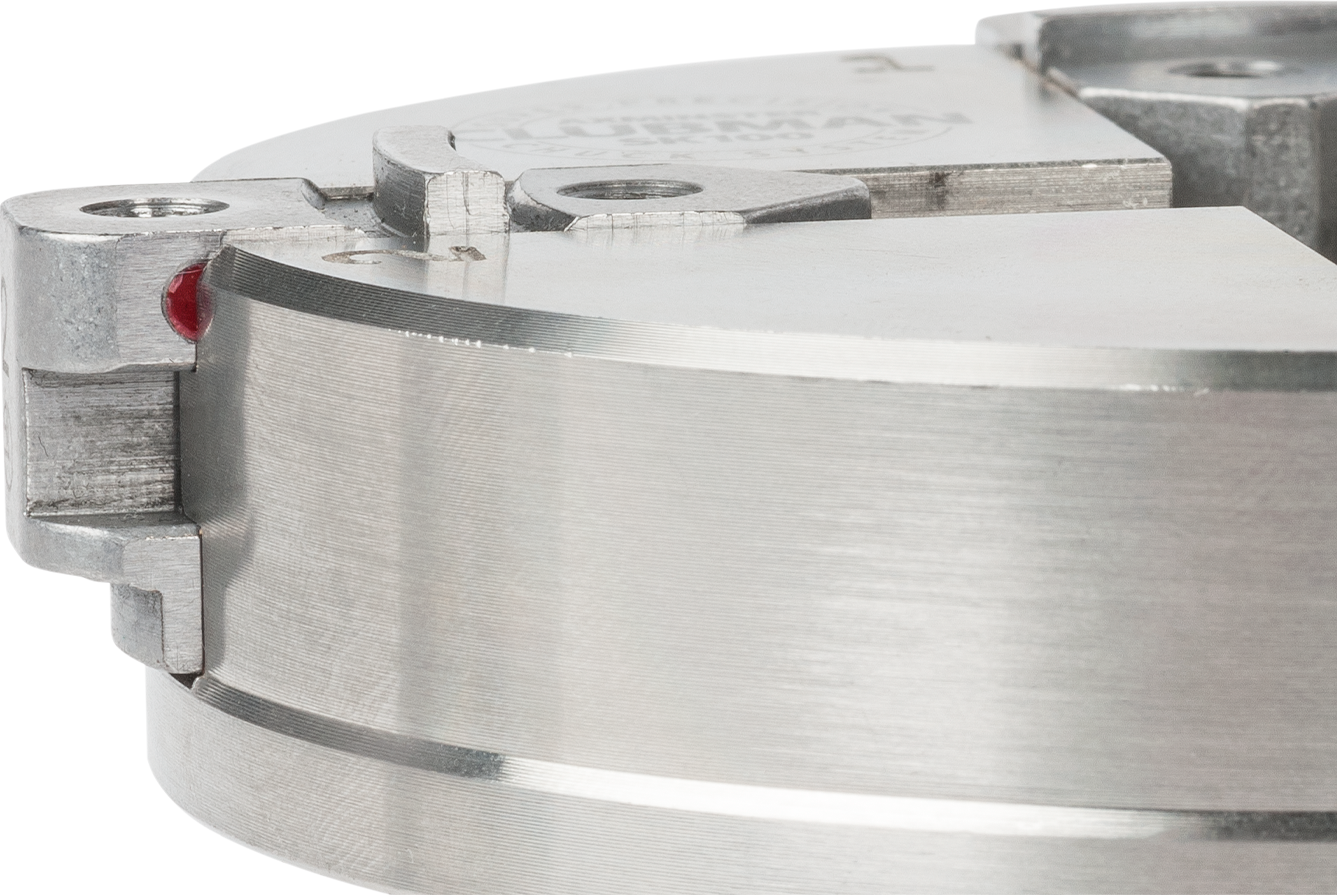 Soft-grip chuck key and SafetyJaw mounting jaws
